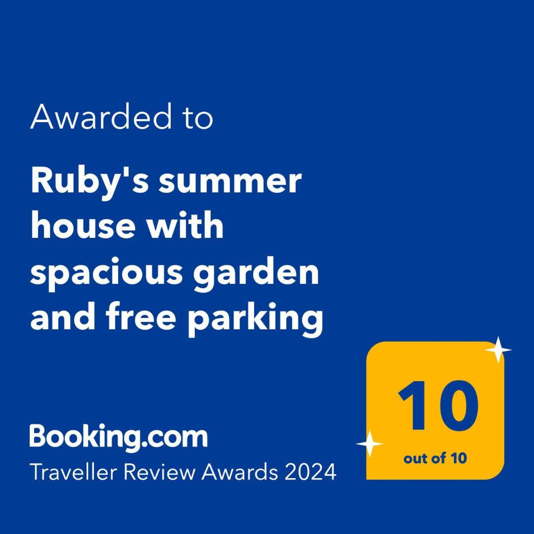 Ruby'S Summer House With Spacious Garden And Free Parking 加夫里翁 外观 照片